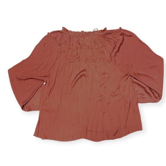 EVEREVE Women’s Rust Satin Smocked Neck Peasant Long Sleeve Top Size S - Picture 2 of 5